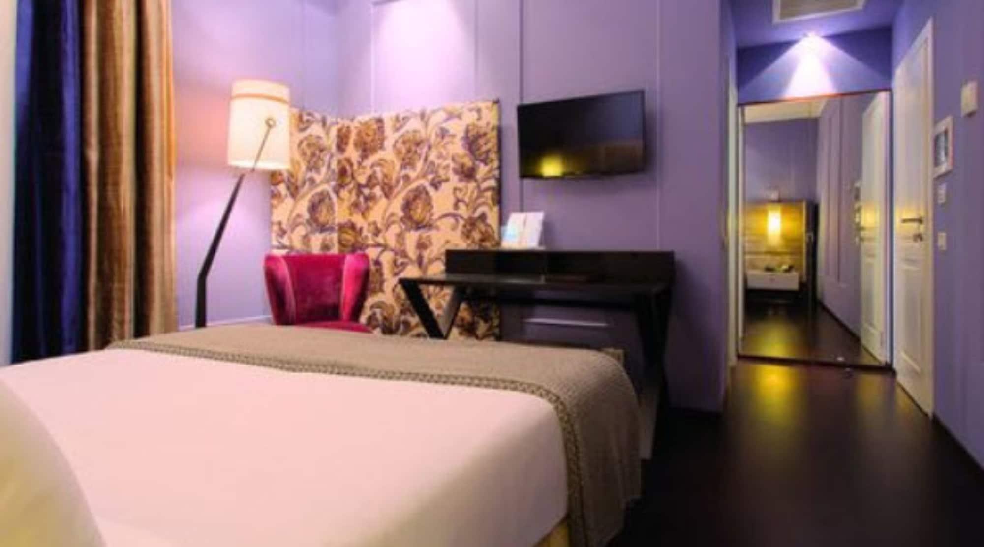 Stendhal Luxury Suites Rome Bagian luar foto