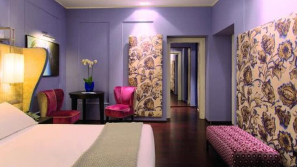 Stendhal Luxury Suites Rome Bagian luar foto